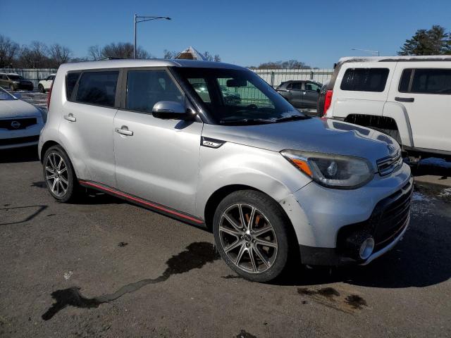 KNDJX3AAXJ7518604 - 2018 KIA SOUL ! SILVER photo 4