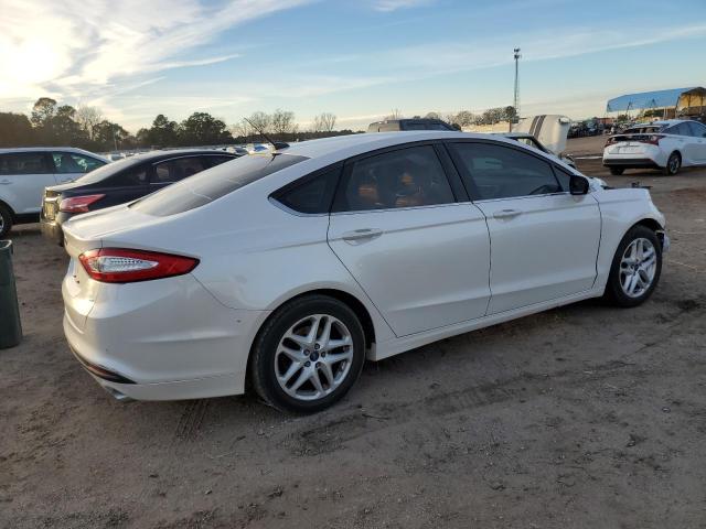 3FA6P0H76GR279056 - 2016 FORD FUSION SE WHITE photo 3