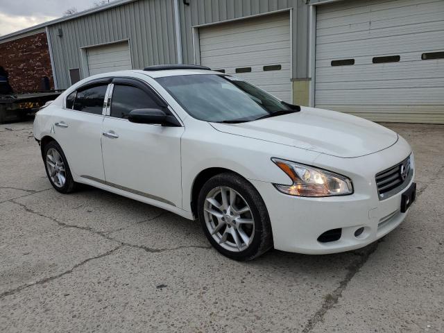 1N4AA5AP9DC805807 - 2013 NISSAN MAXIMA S WHITE photo 4