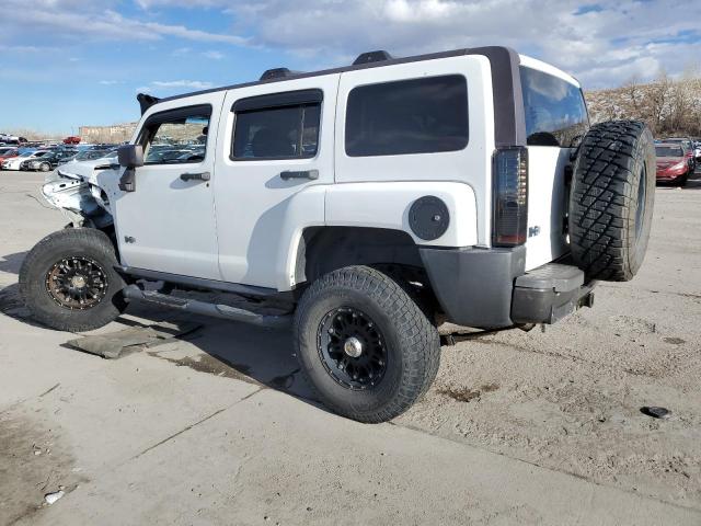 5GTDN13E978204395 - 2007 HUMMER H3 WHITE photo 2