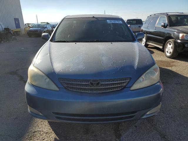 4T1BF30K54U569382 - 2004 TOYOTA CAMRY LE BLUE photo 5