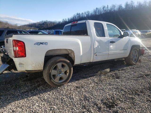 1GCRKSE33BZ359101 - 2011 CHEVROLET SILVERADO K1500 LT WHITE photo 3