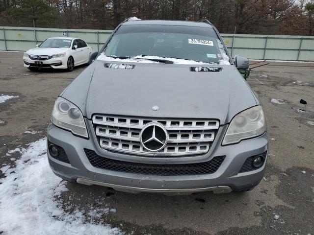4JGBB8GB1BA706878 - 2011 MERCEDES-BENZ ML 350 4MATIC GRAY photo 5