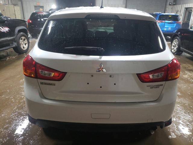 4A4AP3AU3EE030874 - 2014 MITSUBISHI OUTLANDER ES WHITE photo 6