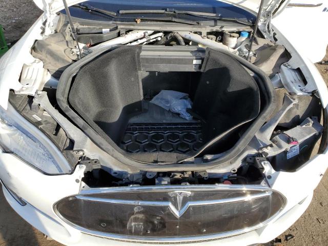 5YJSA1H18EFP52160 - 2014 TESLA MODEL S WHITE photo 11