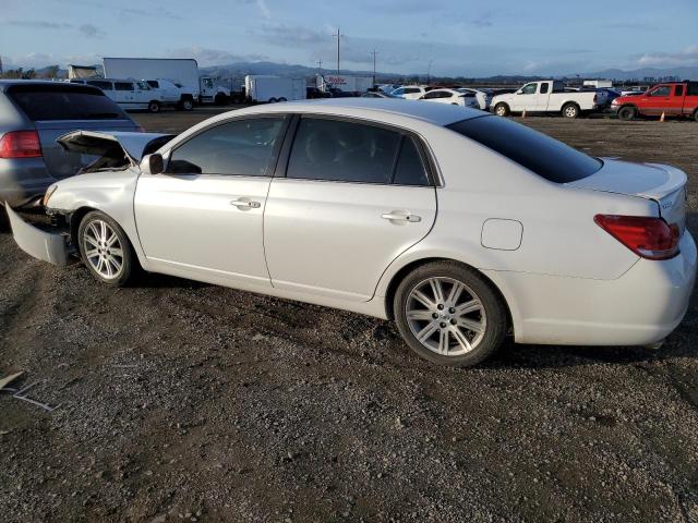 4T1BK36B46U085659 - 2006 TOYOTA AVALON XL WHITE photo 2