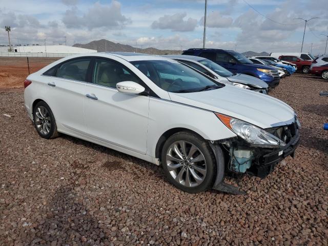 5NPEC4AB0BH218854 - 2011 HYUNDAI SONATA SE WHITE photo 4