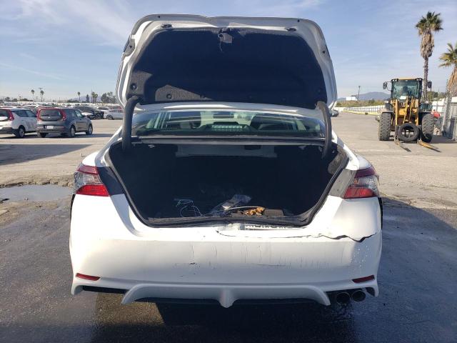 4T1G11AK1PU816554 - 2023 TOYOTA CAMRY SE NIGHT SHADE WHITE photo 6