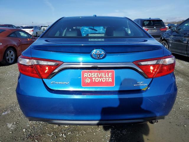 4T1BF1FKXGU529315 - 2016 TOYOTA CAMRY LE BLUE photo 6