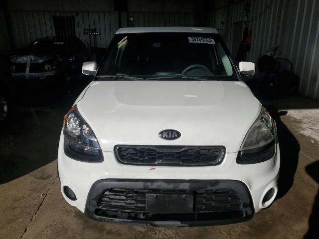 KNDJT2A55C7425761 - 2012 KIA SOUL WHITE photo 5