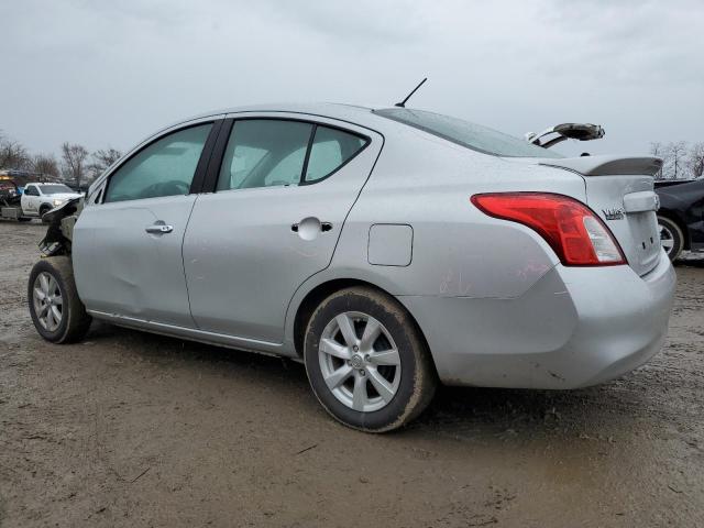 3N1CN7AP2DL827660 - 2013 NISSAN VERSA S SILVER photo 2