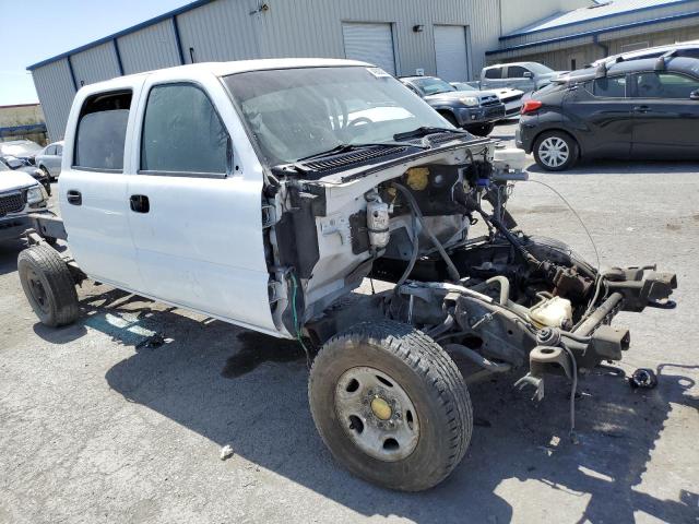 1GCHC23U55F816906 - 2005 CHEVROLET SILVERADO C2500 HEAVY DUTY WHITE photo 4