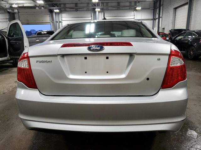 3FAHP0GA6BR178663 - 2011 FORD FUSION S SILVER photo 6