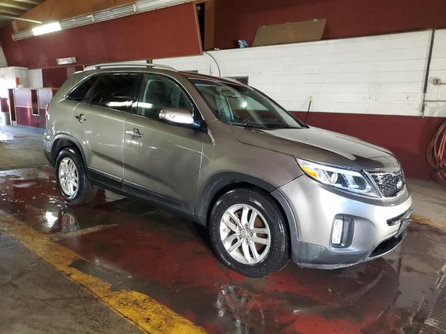 5XYKT3A67EG534540 - 2014 KIA SORENTO LX GRAY photo 4