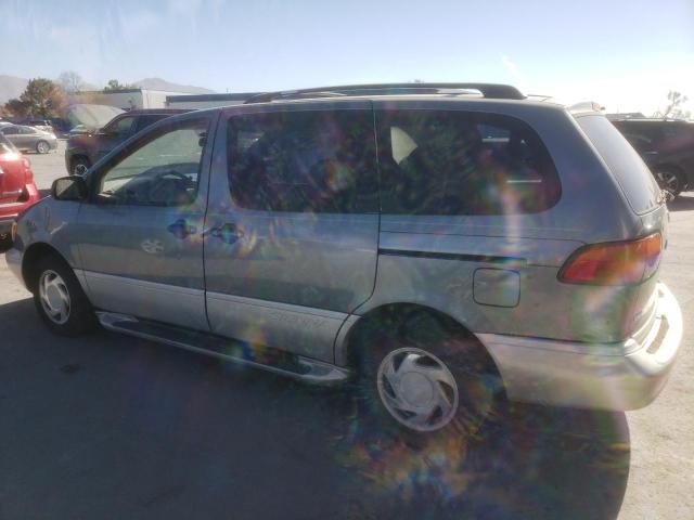 4T3ZF13C7XU126749 - 1999 TOYOTA SIENNA LE GRAY photo 2