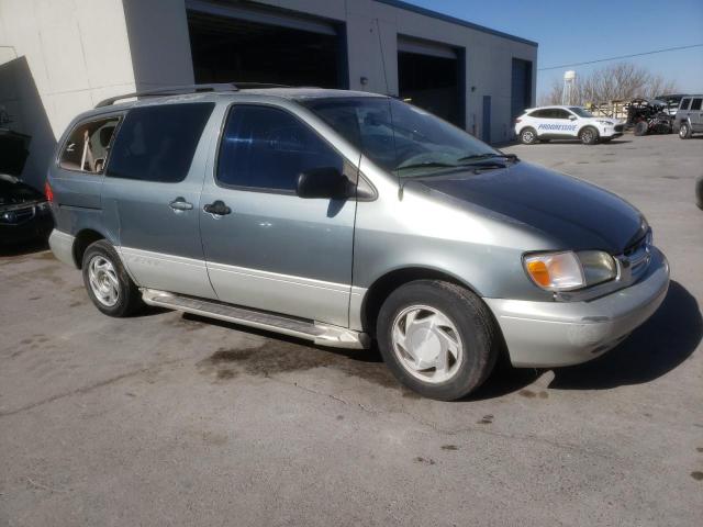 4T3ZF13C7XU126749 - 1999 TOYOTA SIENNA LE GRAY photo 4