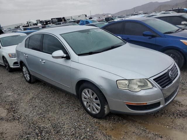 WVWJK73CX8P122428 - 2008 VOLKSWAGEN PASSAT TURBO GRAY photo 4