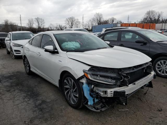 19XZE4F90KE001780 - 2019 HONDA INSIGHT TOURING WHITE photo 4