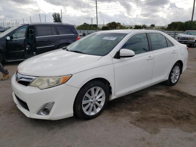 4T1BK1FK0CU523870 - 2012 TOYOTA CAMRY SE WHITE photo 1