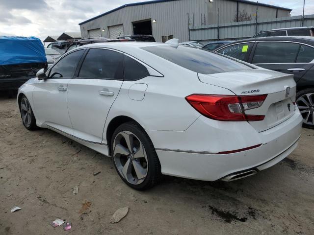 1HGCV2F97JA046180 - 2018 HONDA ACCORD TOURING WHITE photo 2