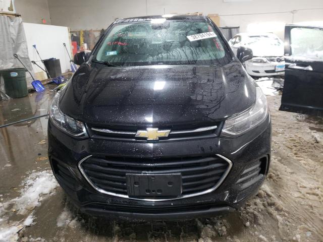 3GNCJKSB3JL205733 - 2018 CHEVROLET TRAX LS BLACK photo 5