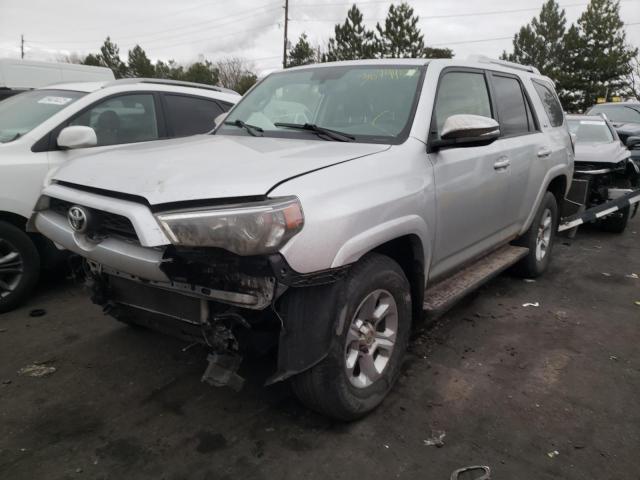 JTEBU5JRXJ5564326 - 2018 TOYOTA 4RUNNER SR5/SR5 PREMIUM SILVER photo 2