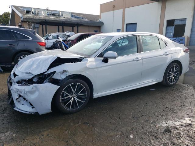 4T1G11AK8PU101643 - 2023 TOYOTA CAMRY SE NIGHT SHADE WHITE photo 1