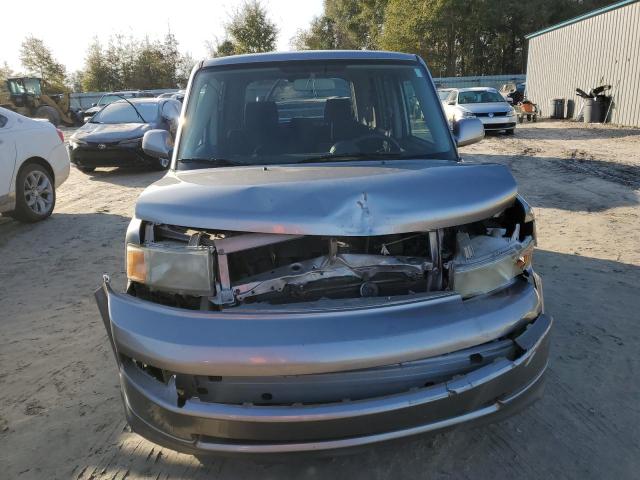 JTLKT324564034071 - 2006 TOYOTA SCION XB SILVER photo 5