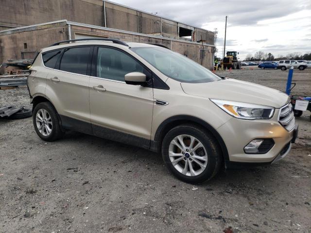 1FMCU9GD7JUA28673 - 2018 FORD ESCAPE SE BEIGE photo 4