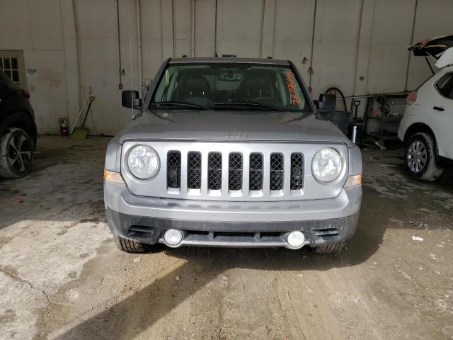 1C4NJPFA7HD153961 - 2017 JEEP PATRIOT LATITUDE SILVER photo 5