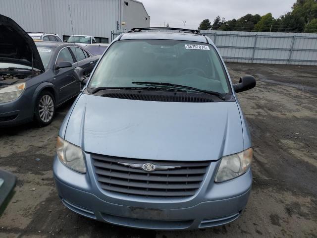 1A4GP45RX6B594824 - 2006 CHRYSLER TOWN & COU 蓝色 照片 5