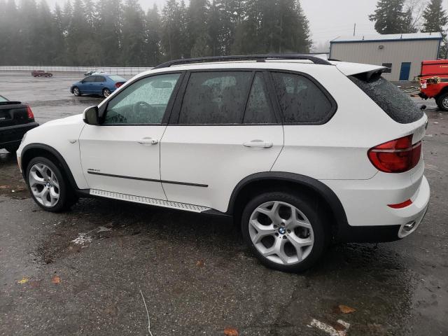 5UXZW0C59CL670354 - 2012 BMW X5 XDRIVE35D WHITE photo 2