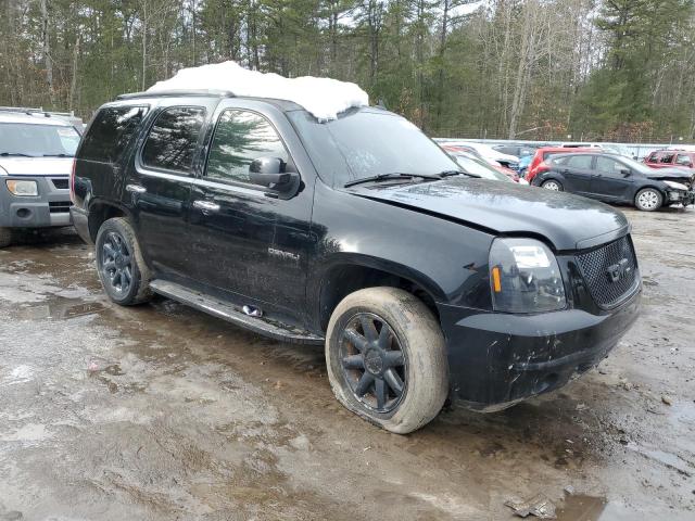 1GKFK63808J136504 - 2008 GMC YUKON DENALI BLACK photo 4