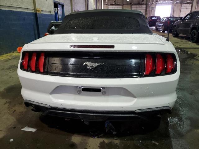 1FATP8UH5J5142734 - 2018 FORD MUSTANG WHITE photo 6