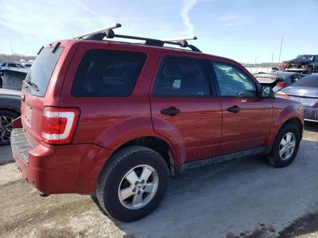 1FMCU0D7XCKA72479 - 2012 FORD ESCAPE XLT RED photo 3