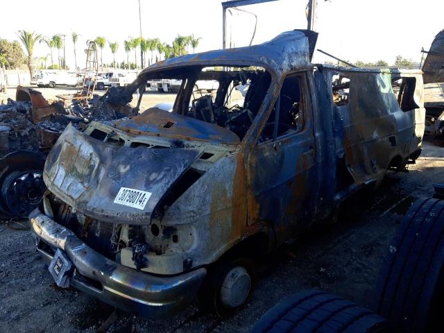 2B6KB31Z8TK189425 - 1996 DODGE RAM VAN B3500 BURN photo 2