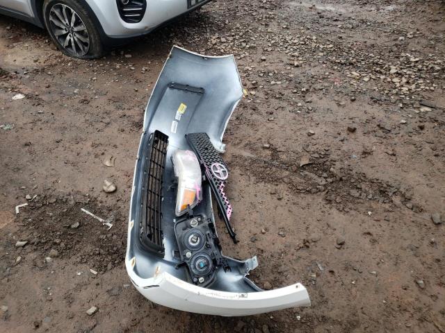 JTLKE50E091064960 - 2009 TOYOTA SCION XB Weiß Foto 13