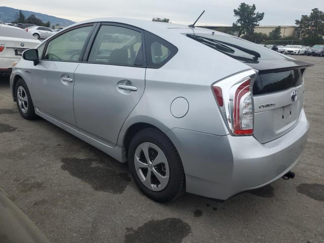 JTDKN3DU1D5632278 - 2013 TOYOTA PRIUS SILVER photo 2