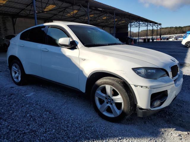 5UXFG2C53BLX06811 - 2011 BMW X6 XDRIVE35I WHITE photo 4