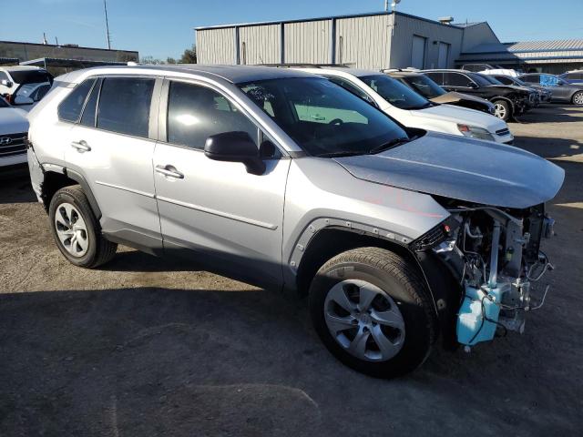 2T3H1RFV3NC208384 - 2022 TOYOTA RAV4 LE SILVER photo 4