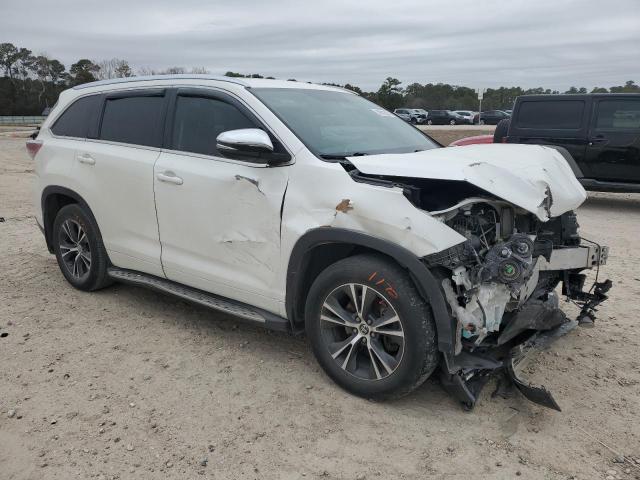 5TDKKRFH6GS135768 - 2016 TOYOTA HIGHLANDER XLE WHITE photo 4