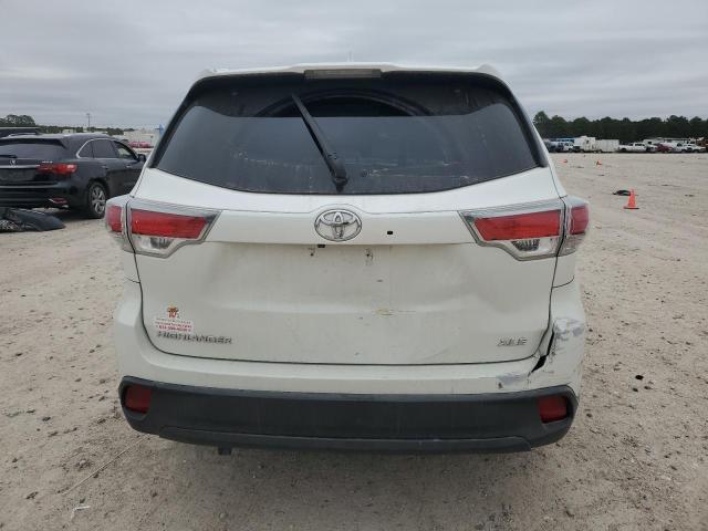 5TDKKRFH6GS135768 - 2016 TOYOTA HIGHLANDER XLE WHITE photo 6