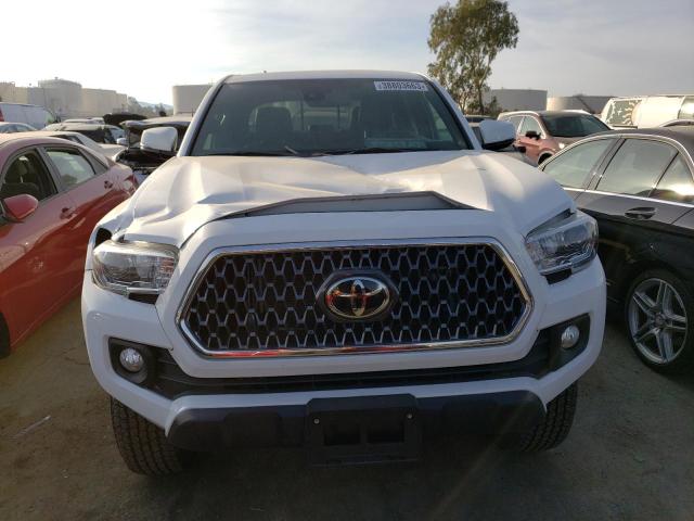 5TFCZ5AN5KX193279 - 2019 TOYOTA TACOMA DOUBLE CAB WHITE photo 5