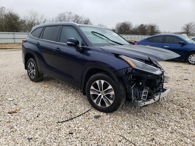 5TDGZRBH1NS583839 - 2022 TOYOTA HIGHLANDER XLE 蓝色 照片 4