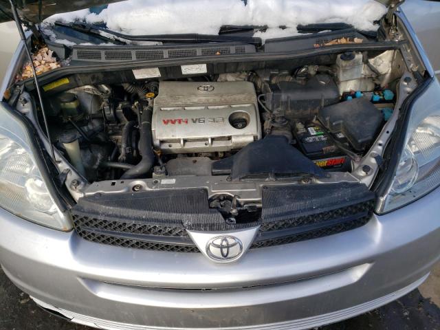 5TDZA23CX4S162498 - 2004 TOYOTA SIENNA CE SILVER photo 12