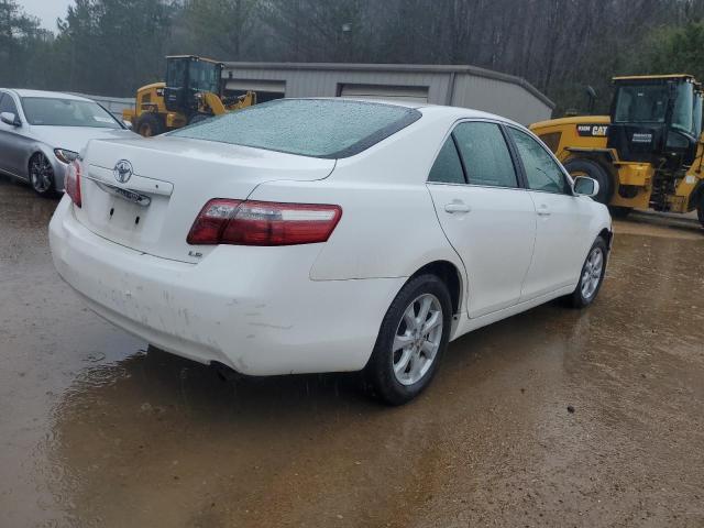 JTNBE46K573119094 - 2007 TOYOTA CAMRY CE WHITE photo 3