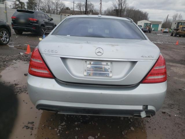 WDDNG8GB0AA335896 - 2010 MERCEDES-BENZ S 550 4MAT SILVER photo 6