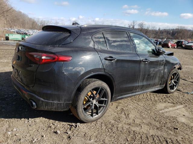 ZASPAKBN8L7C82892 - 2020 ALFA ROMEO STELVIO TI 黑色 照片 3