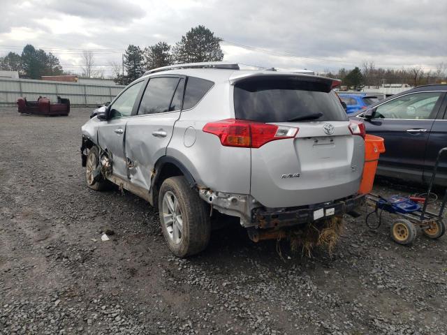 JTMRFREV6EJ007342 - 2014 TOYOTA RAV4 XLE SILVER photo 3