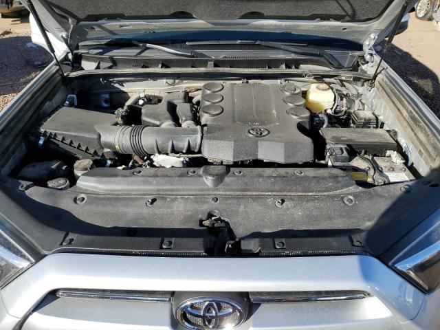 JTEMU5JR2M5880168 - 2021 TOYOTA 4RUNNER SR5/SR5 PREMIUM 银色 照片 12